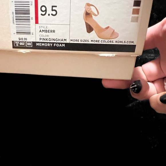 🖤💕NEW IN BOX- LC Lauren Conrad Amberr Women's Block Heel Sandals SZ 9 1/2💕🖤 - Picture 4 of 9